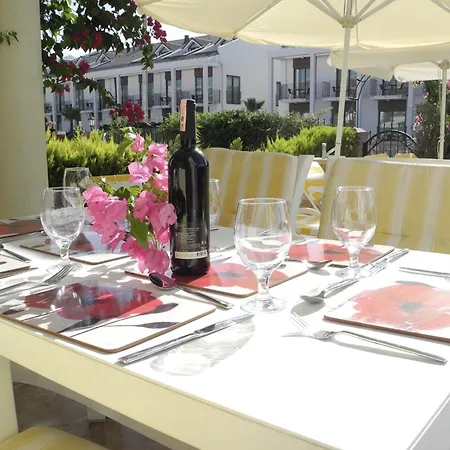 Luxury 4 Bedroom Sea Front With Private Pool Villa
